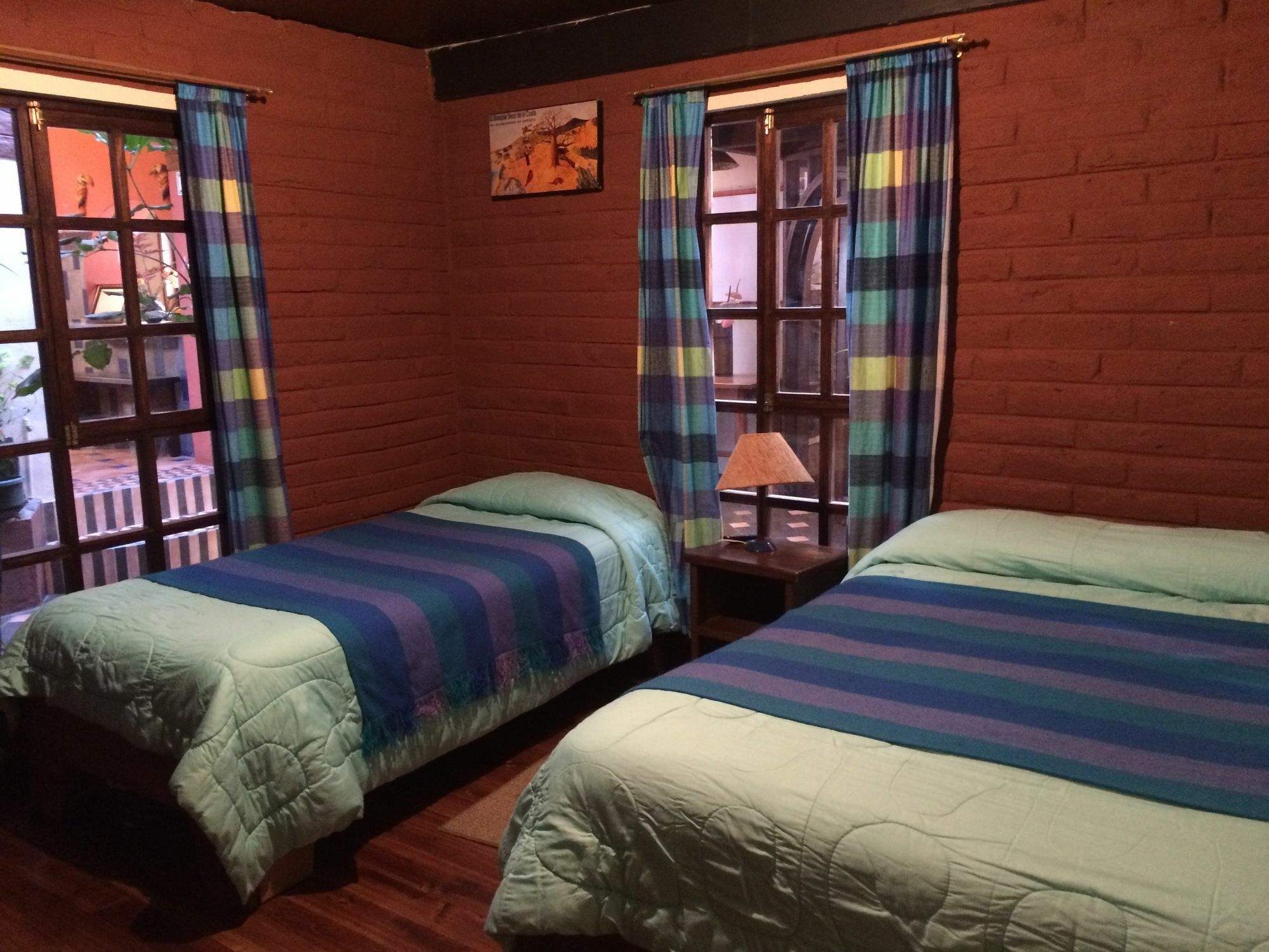 Casa Del Arupo Hostel Кито Екстериор снимка